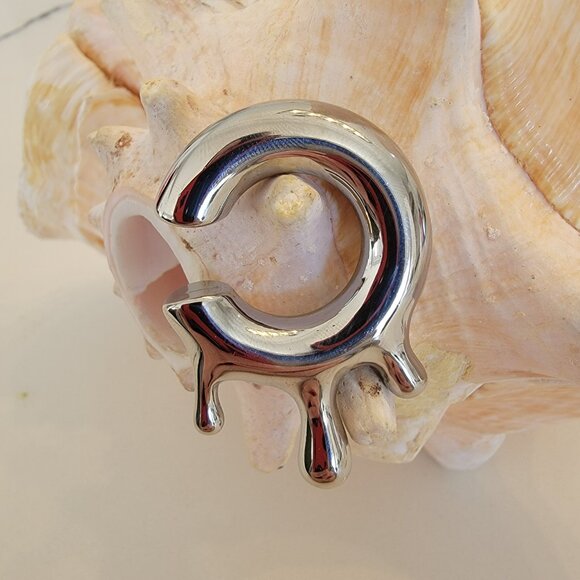 Pair Stainless Steel Ear Weights Hangers - Drip Design 0G - Picture 5 of 6